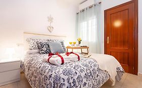 -Malagasunapts- Central&Quite Apartment